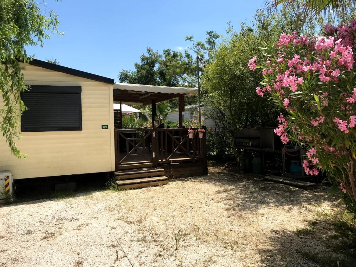Hotel Comping Le Clos Du Thym Argelès-sur-Mer Exterior foto